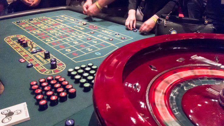 پاکستان میں House of Fun Casino کا آن لائن کیسینو سیکشن کھولیں۔